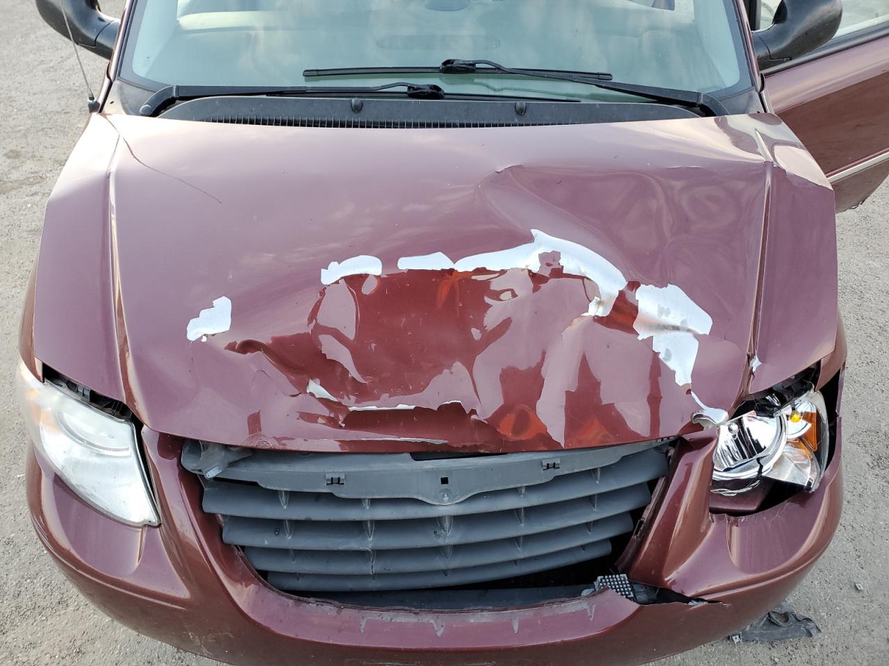 2007 Chrysler Town & Country VIN 2A4GP54L67R279640 Copart auction photo, front end damage thumbnail 12