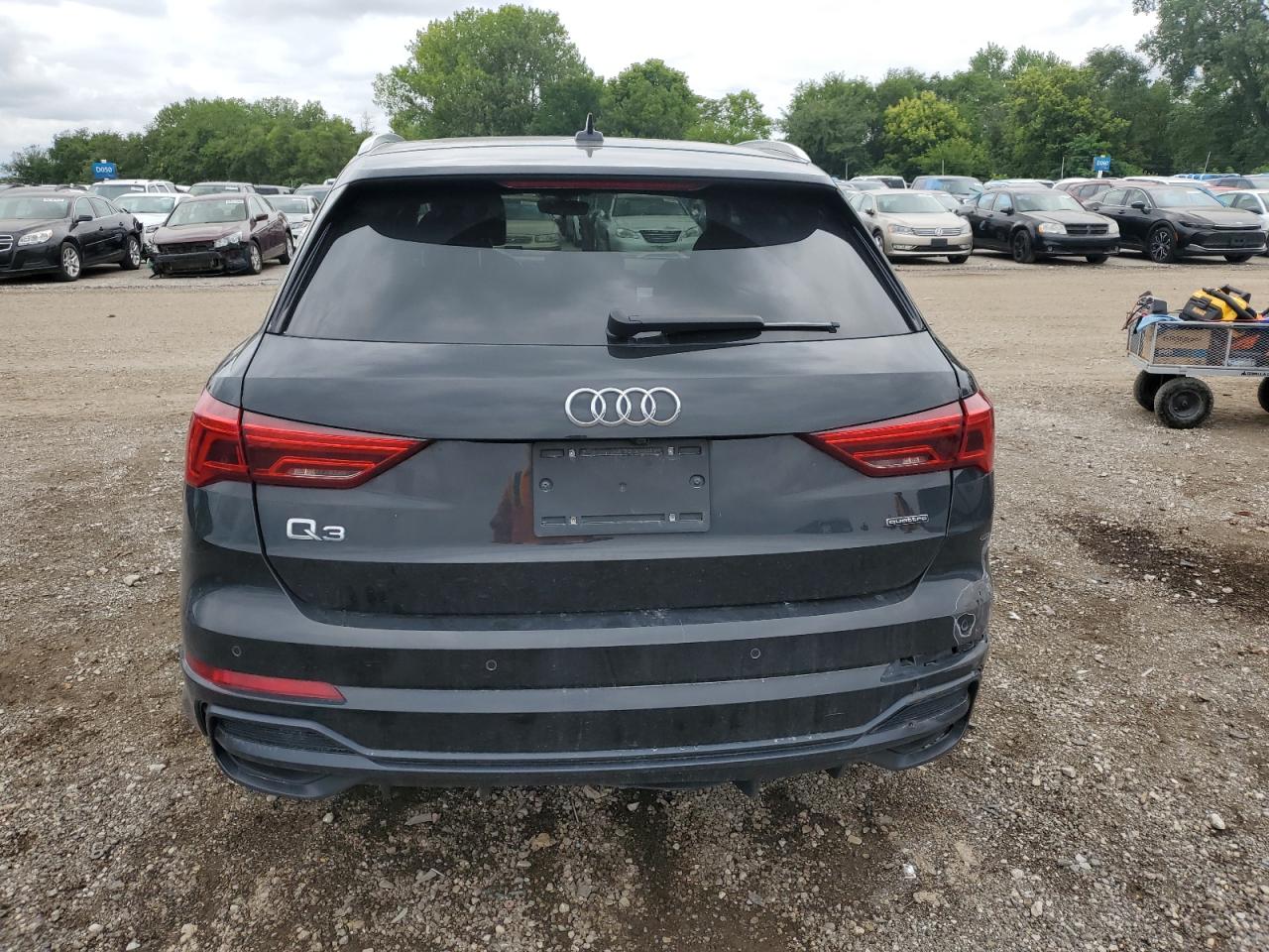 2020 Audi Q3 VIN WA1DECF3XL1017127 Copart auction photo, front end / rear end damage thumbnail 6