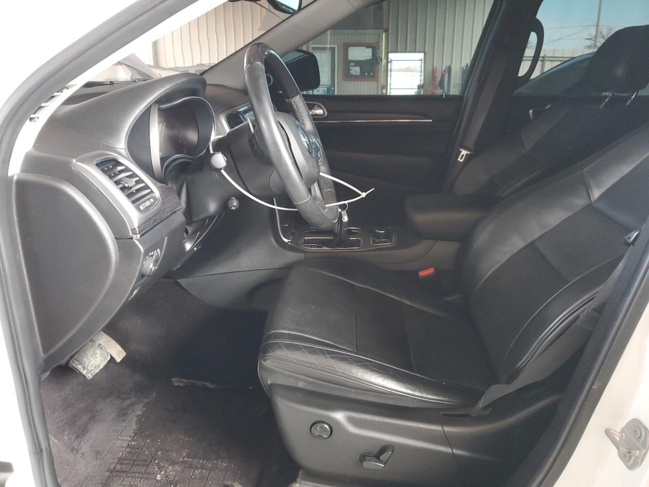 2017 Jeep Grand Cherokee VIN 1C4RJFJT5HC600264 Copart auction photo, rear end / undercarriage damage thumbnail 7
