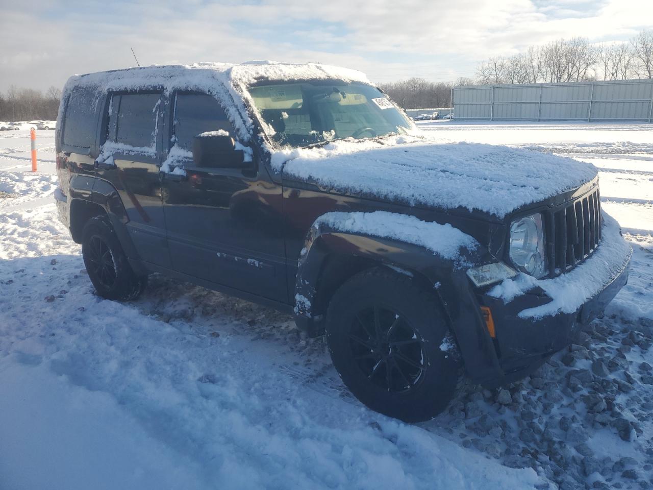 2011 Jeep Liberty (North America) VIN 1J4PN2GK0BW510541 Copart auction photo, front end damage thumbnail 4