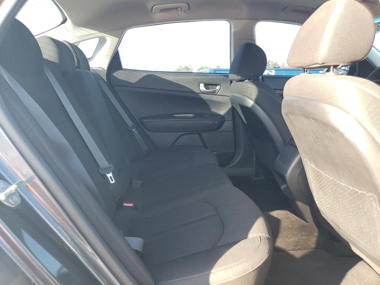 2019 KIA Optima VIN 5XXGT4L39KG376250 Copart auction photo, rear end / front end damage thumbnail 10