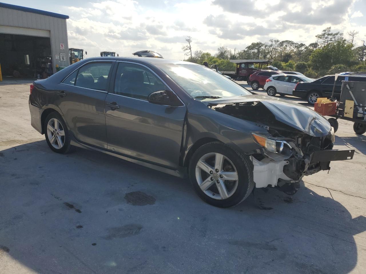 2013 Toyota Camry VIN 4T1BF1FK7DU212149 Copart auction photo, front end / minor dent/scratches damage thumbnail 4