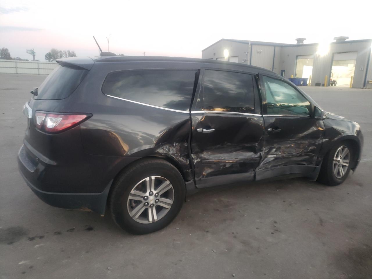 2017 Chevrolet Traverse VIN 1GNKRHKD2HJ271264 Copart auction photo, side damage thumbnail 3