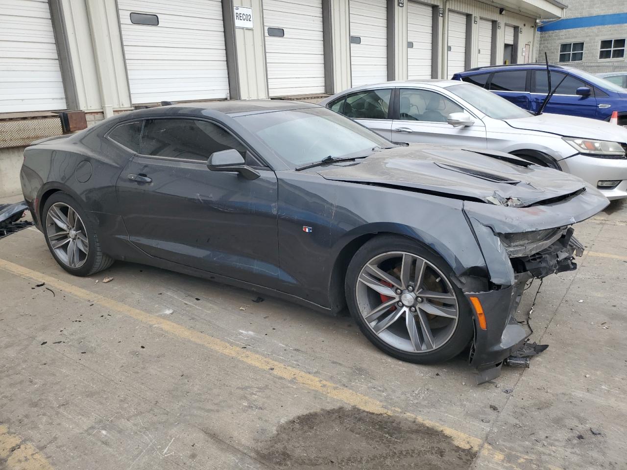 2016 Chevrolet Camaro VIN 1G1FB1RS3G0151285 Copart auction photo, front end / minor dent/scratches damage thumbnail 4