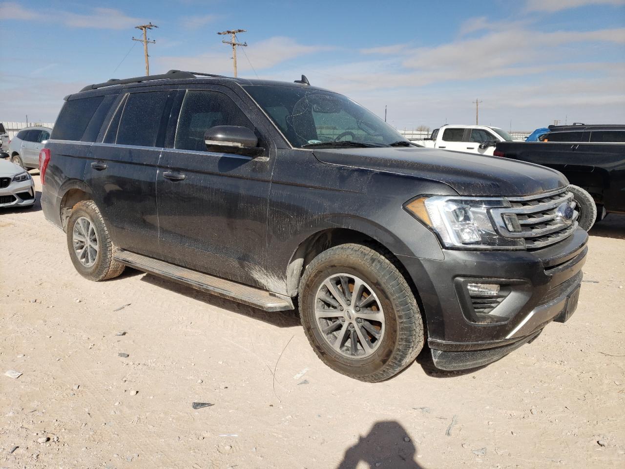 2018 Ford Expedition VIN 1FMJU1HT6JEA40824 Copart auction photo, rejected repair / mechanical damage thumbnail 4