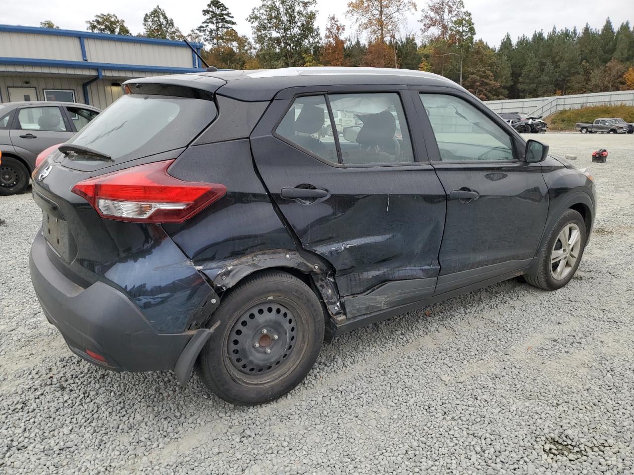 2019 Nissan Kicks VIN 3N1CP5CU2KL522044 Copart auction photo, side damage thumbnail 3