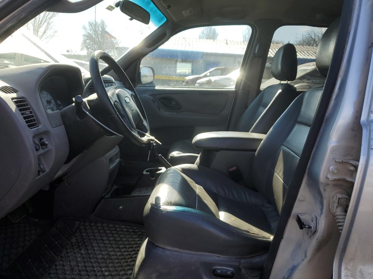 2002 Ford Escape VIN 1FMYU04182KA25824 Copart auction photo, front end damage thumbnail 7
