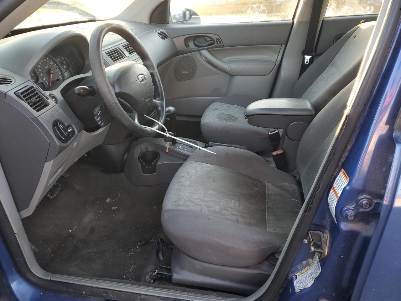 2005 Ford Focus VIN 1FAHP34N15W154846 Copart auction photo, all over damage thumbnail 7