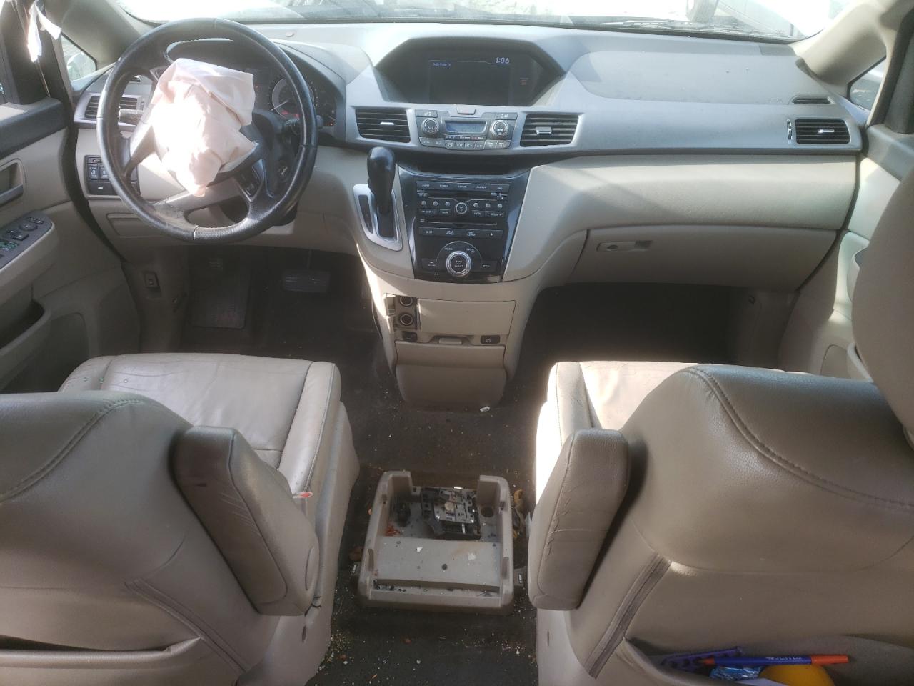 2012 Honda Odyssey VIN 5FNRL5H68CB122180 Copart auction photo, front end / side damage thumbnail 8