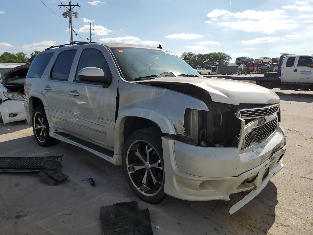 2008 Chevrolet Tahoe VIN 1GNFK13048R202215 Copart auction photo, front end / minor dent/scratches damage thumbnail 4