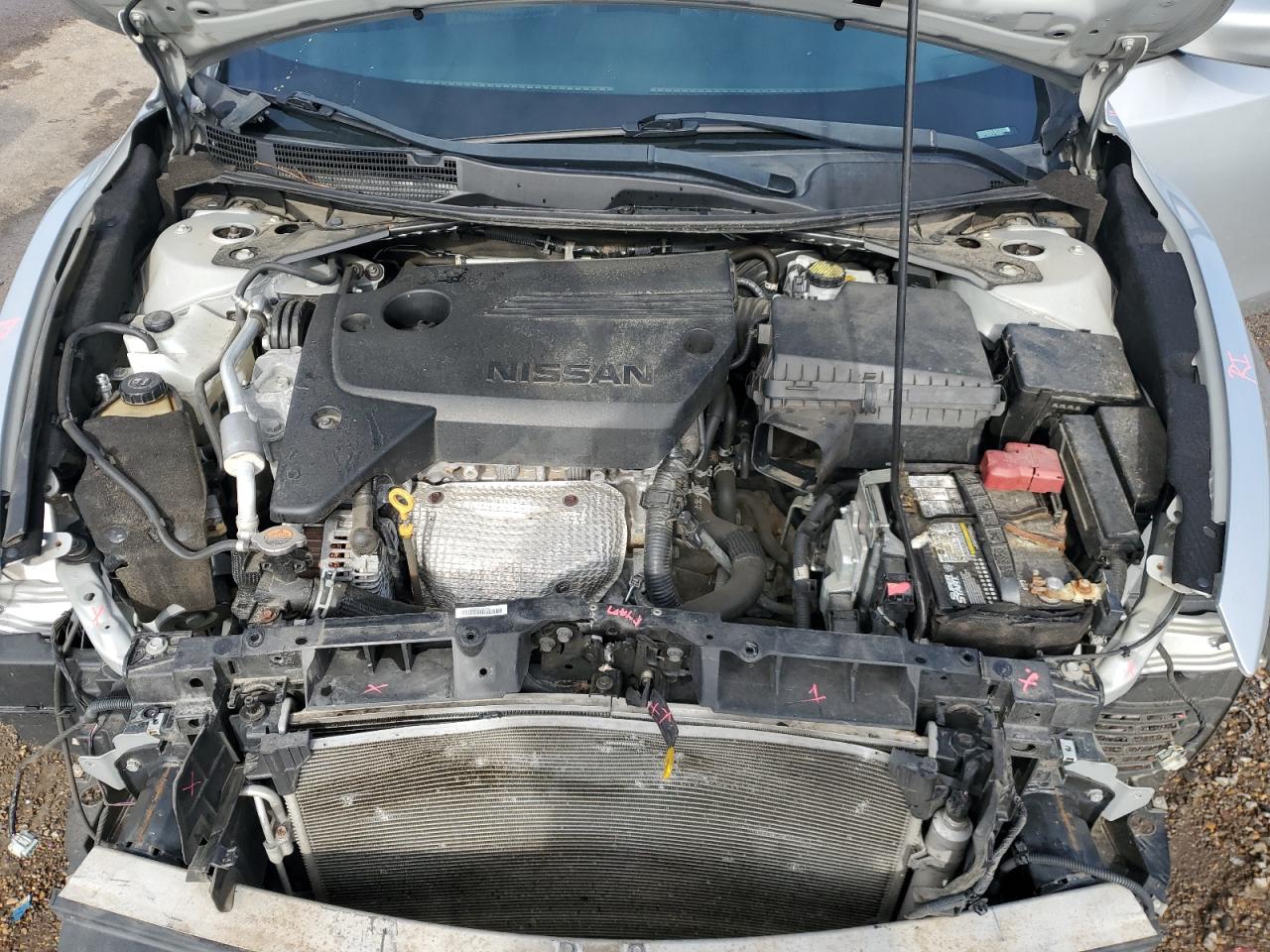 2018 Nissan Altima VIN 1N4AL3AP0JC161821 Copart auction photo, front end / minor dent/scratches damage thumbnail 11