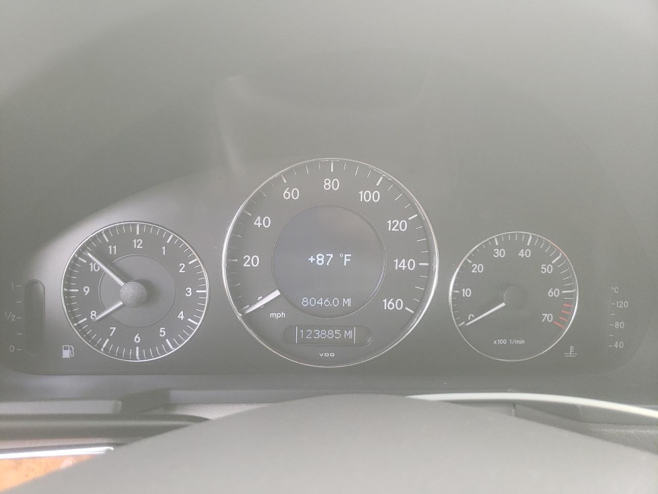 2006 Mercedes-Benz E-klasse VIN WDBUF56J16A856633 Copart auction photo, normal wear / minor dent/scratches damage thumbnail 9