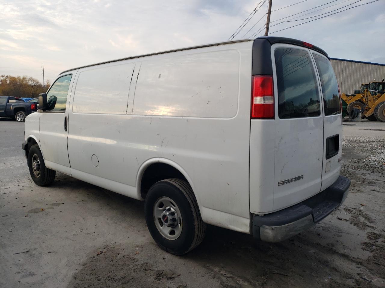 2017 GMC Savana VIN 1GTW7AFF7H1906806 Copart auction photo, side / minor dent/scratches damage thumbnail 2