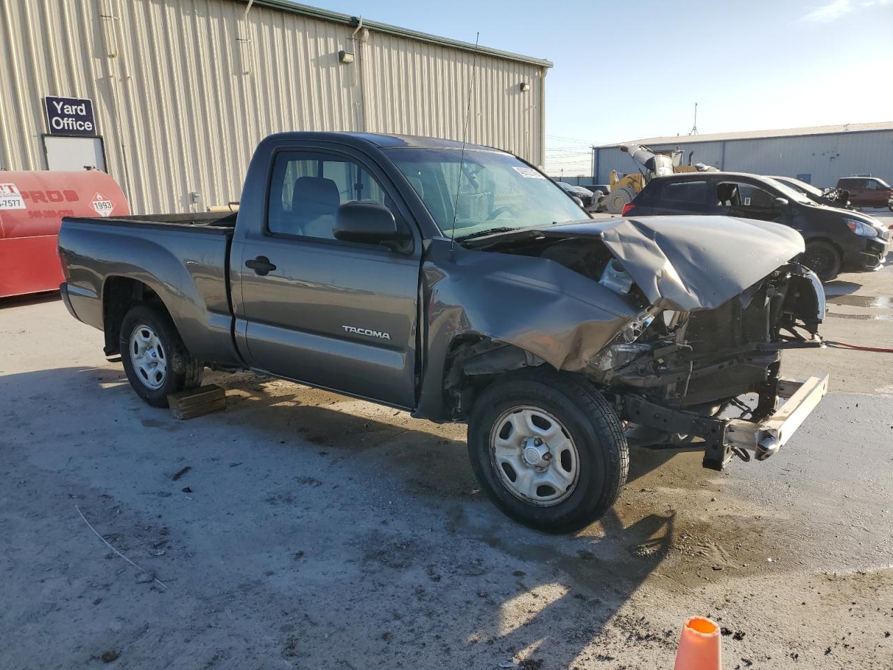 2010 Toyota Tacoma VIN 5TENX4CNXAZ711576 Copart auction photo, front end / minor dent/scratches damage thumbnail 4