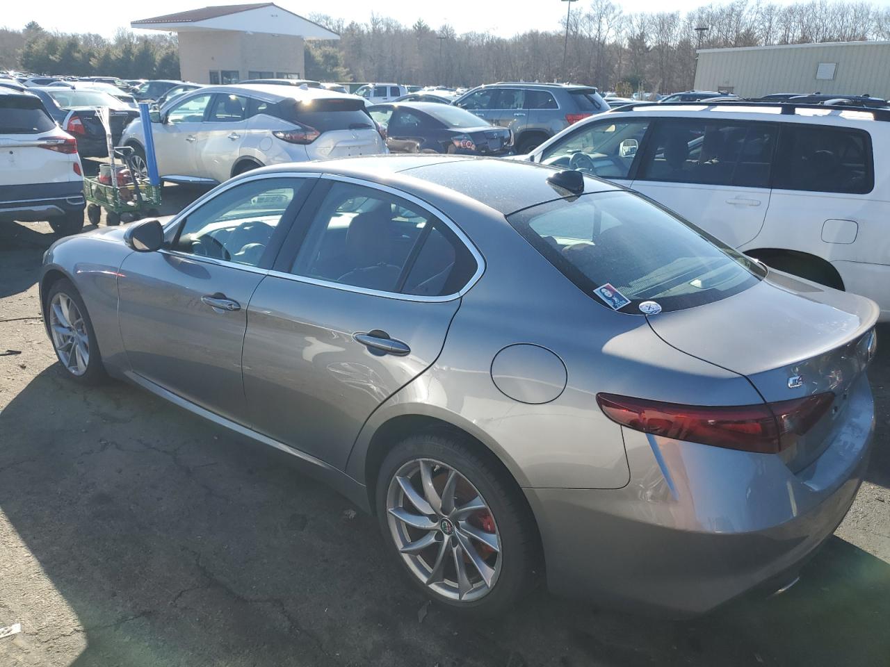 2017 Alfa Romeo Giulia VIN ZARFAEEN3H7560516 Copart auction photo, minor dent/scratches damage thumbnail 2