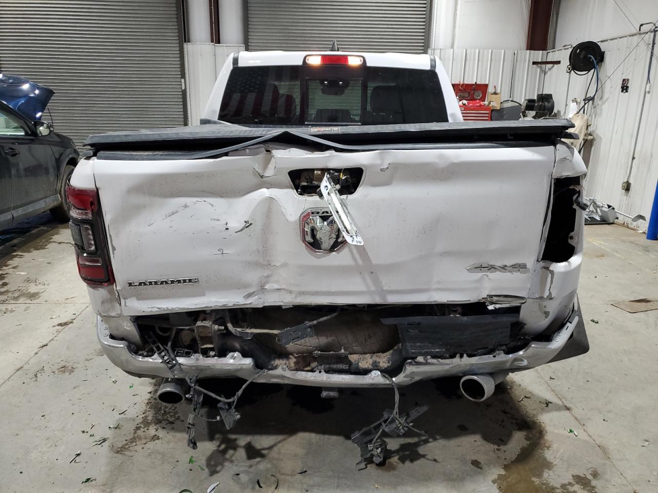 2022 RAM 1500 VIN 1C6SRFJT1NN433113 Copart auction photo, rear end / frame damage damage thumbnail 6