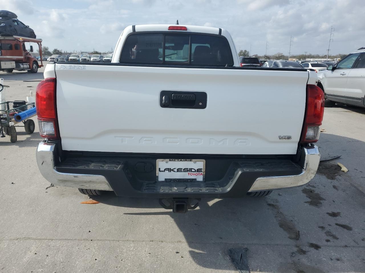 2018 Toyota Tacoma VIN 5TFSZ5AN2JX147841 Copart auction photo, front end damage thumbnail 6