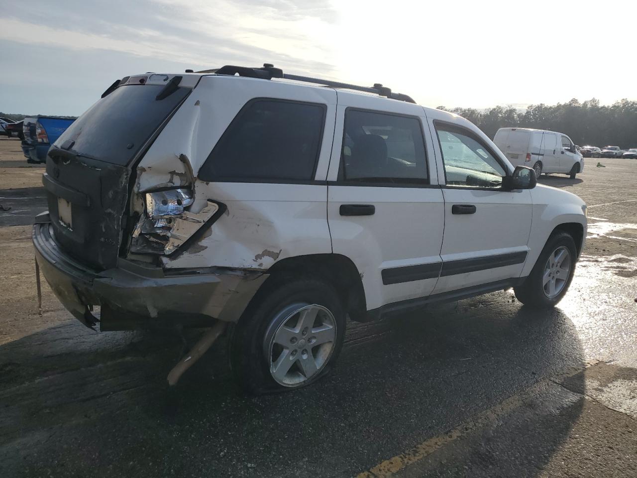 2005 Jeep Grand Cherokee VIN 1J4GS48K85C510702 Copart auction photo, rear end damage thumbnail 3