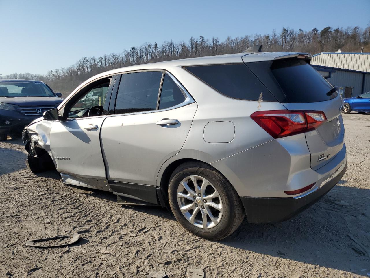2020 Chevrolet Equinox VIN 2GNAXUEV1L6146700 Copart auction photo, side / front end damage thumbnail 2