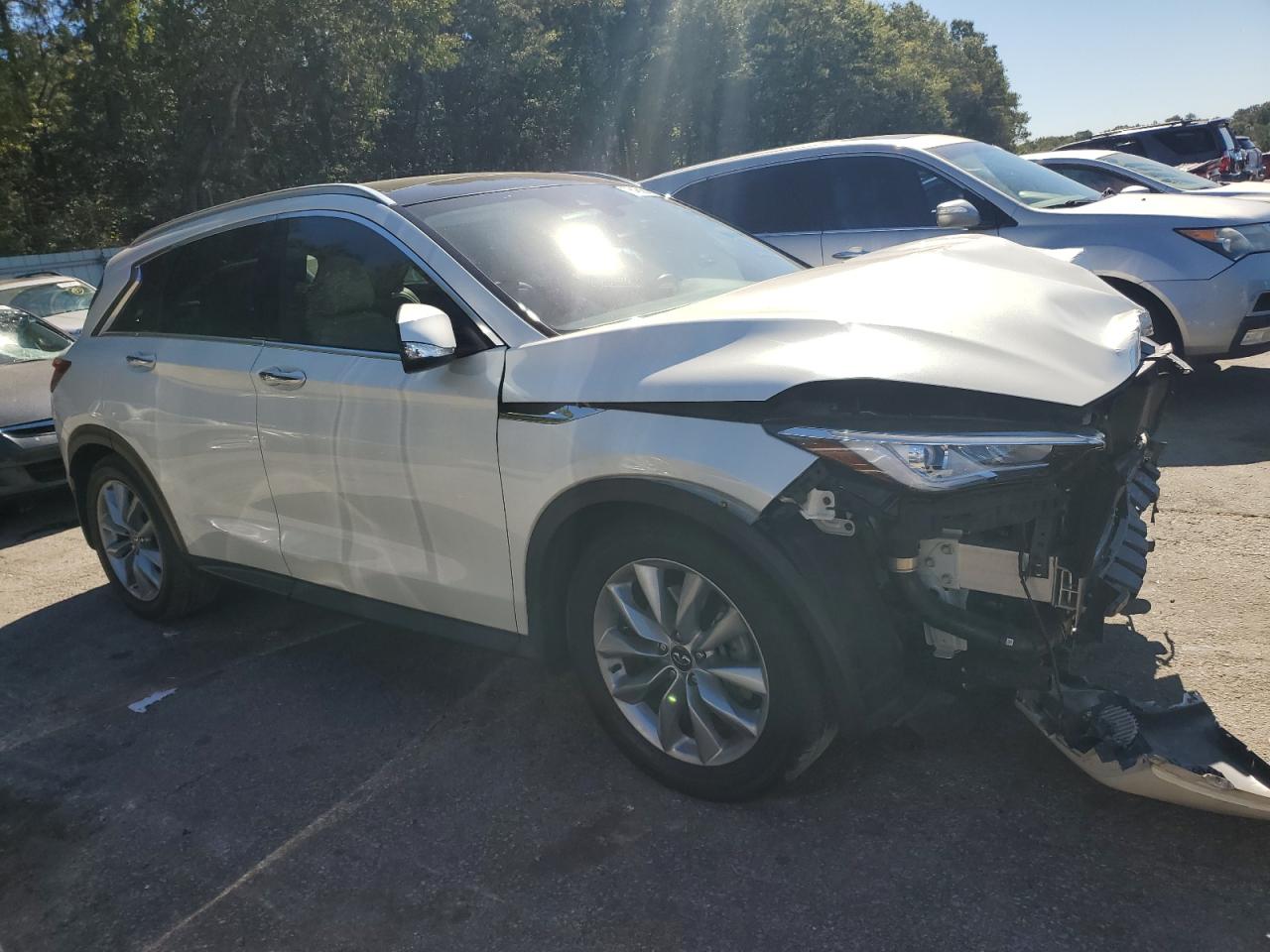 2020 Infiniti QX50 VIN 3PCAJ5M3XLF109882 Copart auction photo, front end damage thumbnail 4