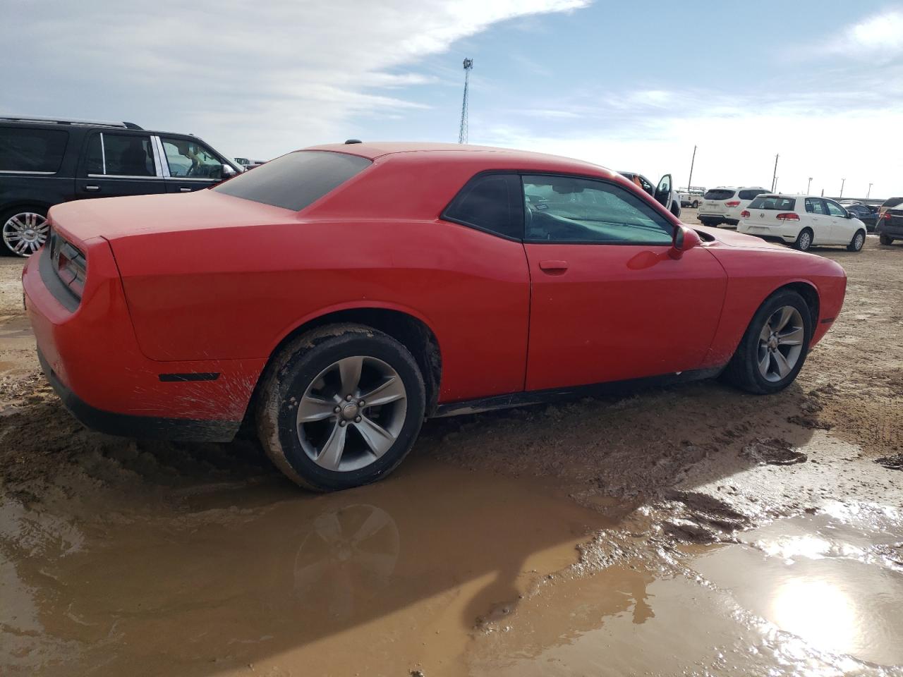 2016 Dodge Challenger VIN 2C3CDZAGXGH137345 Copart auction photo, front end / side damage thumbnail 3