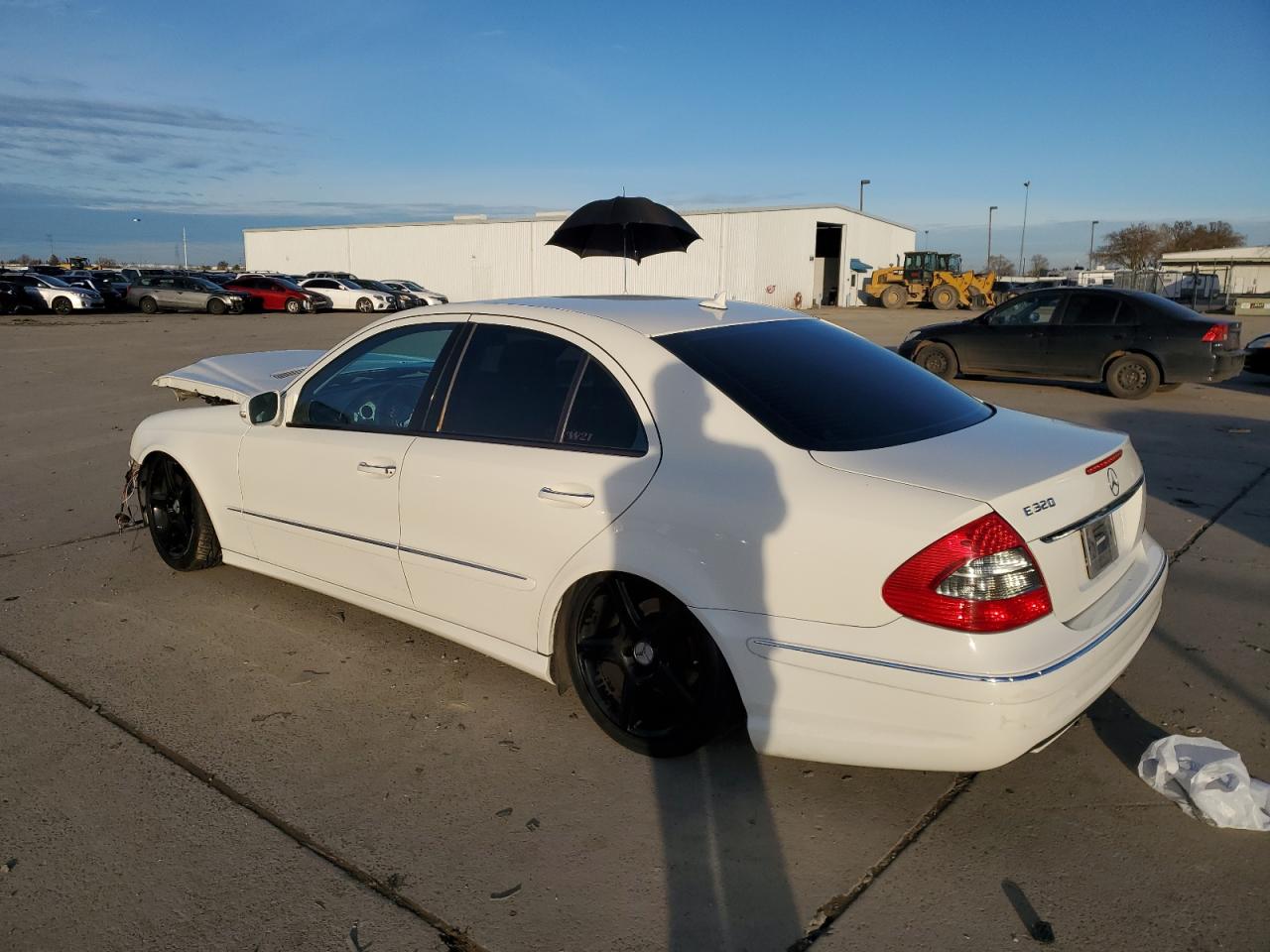 2009 Mercedes-Benz E-klasse VIN WDBUF72X79B376679 Copart auction photo, front end damage thumbnail 2
