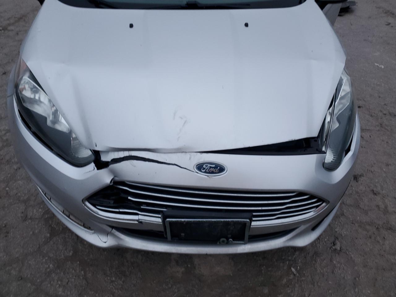 2014 Ford Fiesta VIN 3FADP4AJXEM153975 Copart auction photo, front end / minor dent/scratches damage thumbnail 13