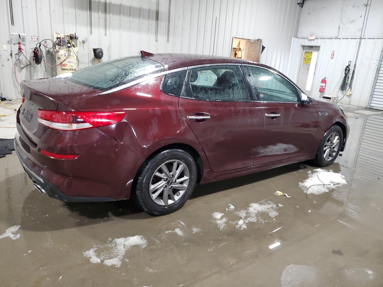 2020 KIA Optima VIN 5XXGT4L35LG422139 Copart auction photo, front end damage thumbnail 3