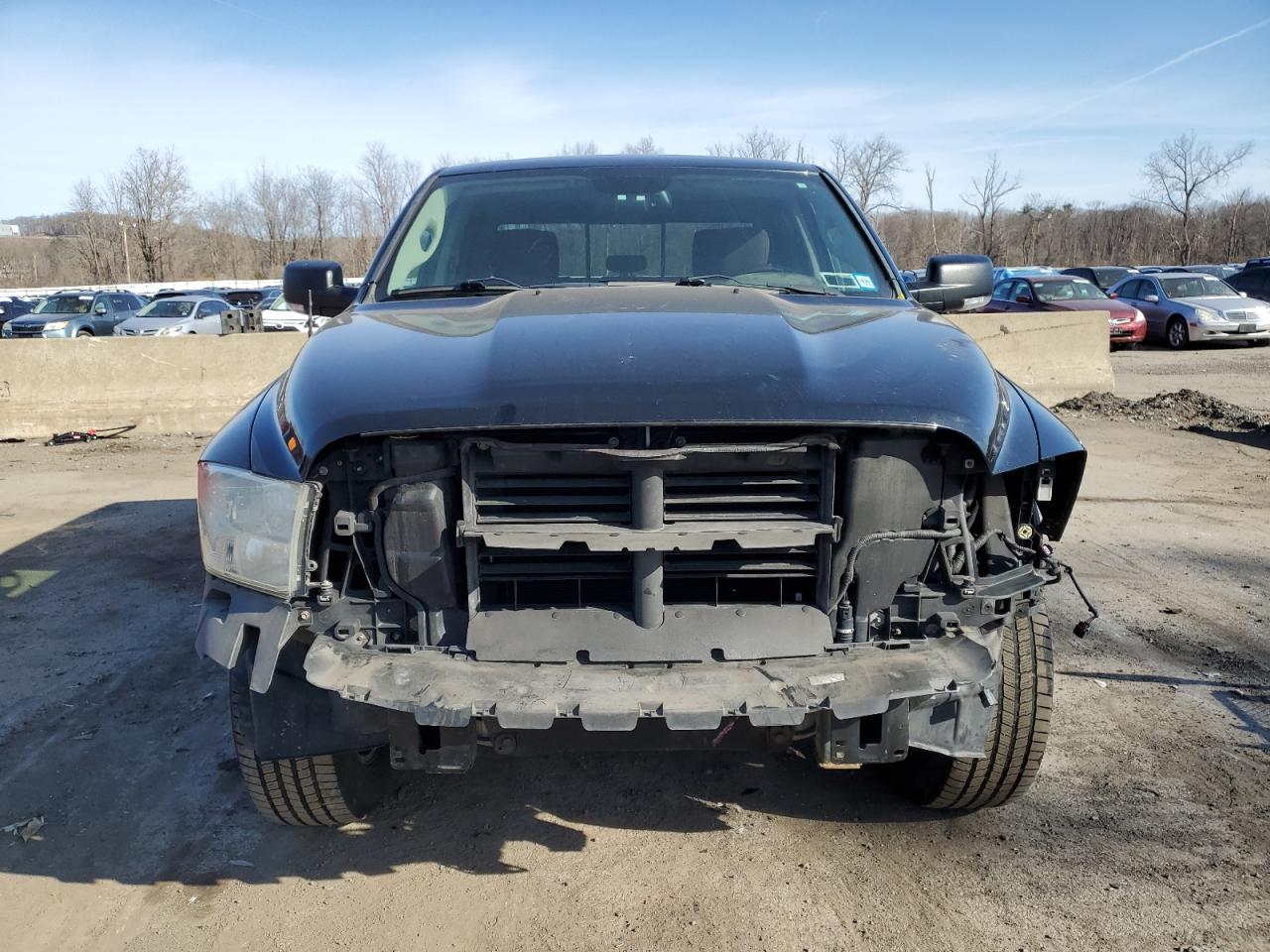 2014 RAM 1500 VIN 1C6RR7LT8ES362317 Copart auction photo, front end / minor dent/scratches damage thumbnail 5