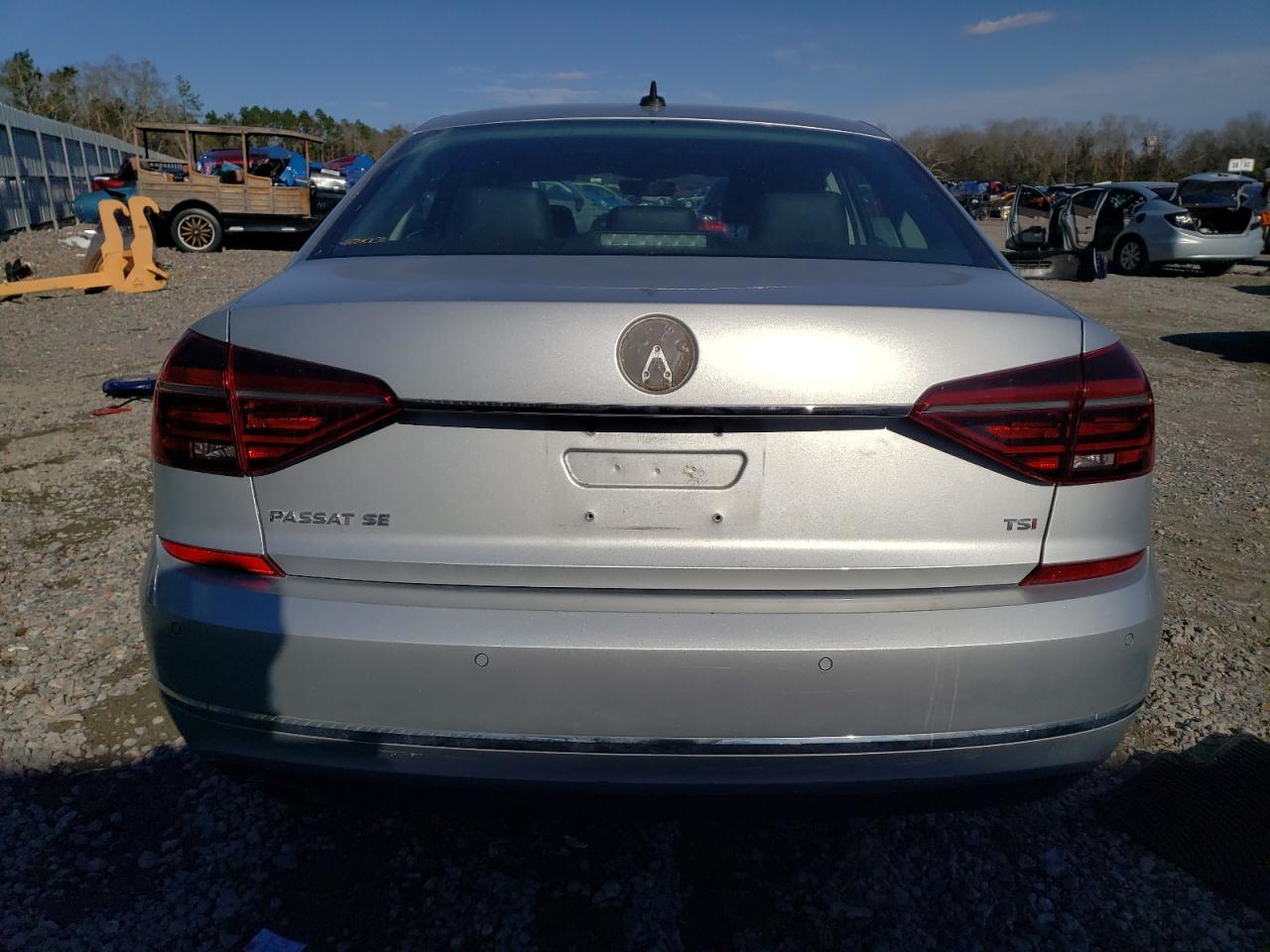 2018 Volkswagen Passat VIN 1VWBA7A35JC003139 Copart auction photo, front end damage thumbnail 6