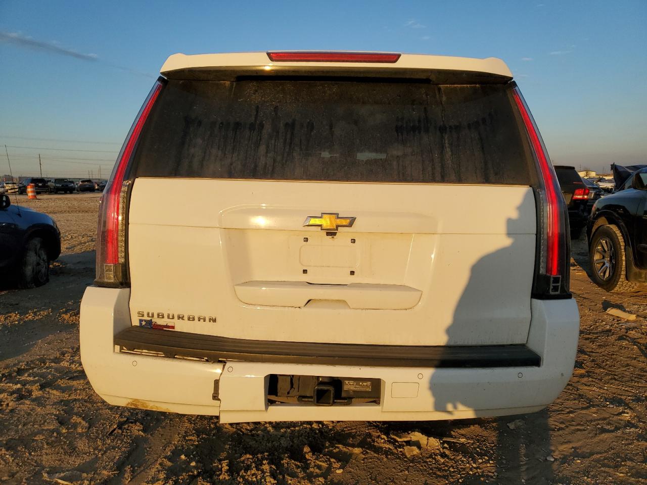 2017 Chevrolet Suburban VIN 1GNSCHKC0HR116299 Copart auction photo, rear end / front end damage thumbnail 6