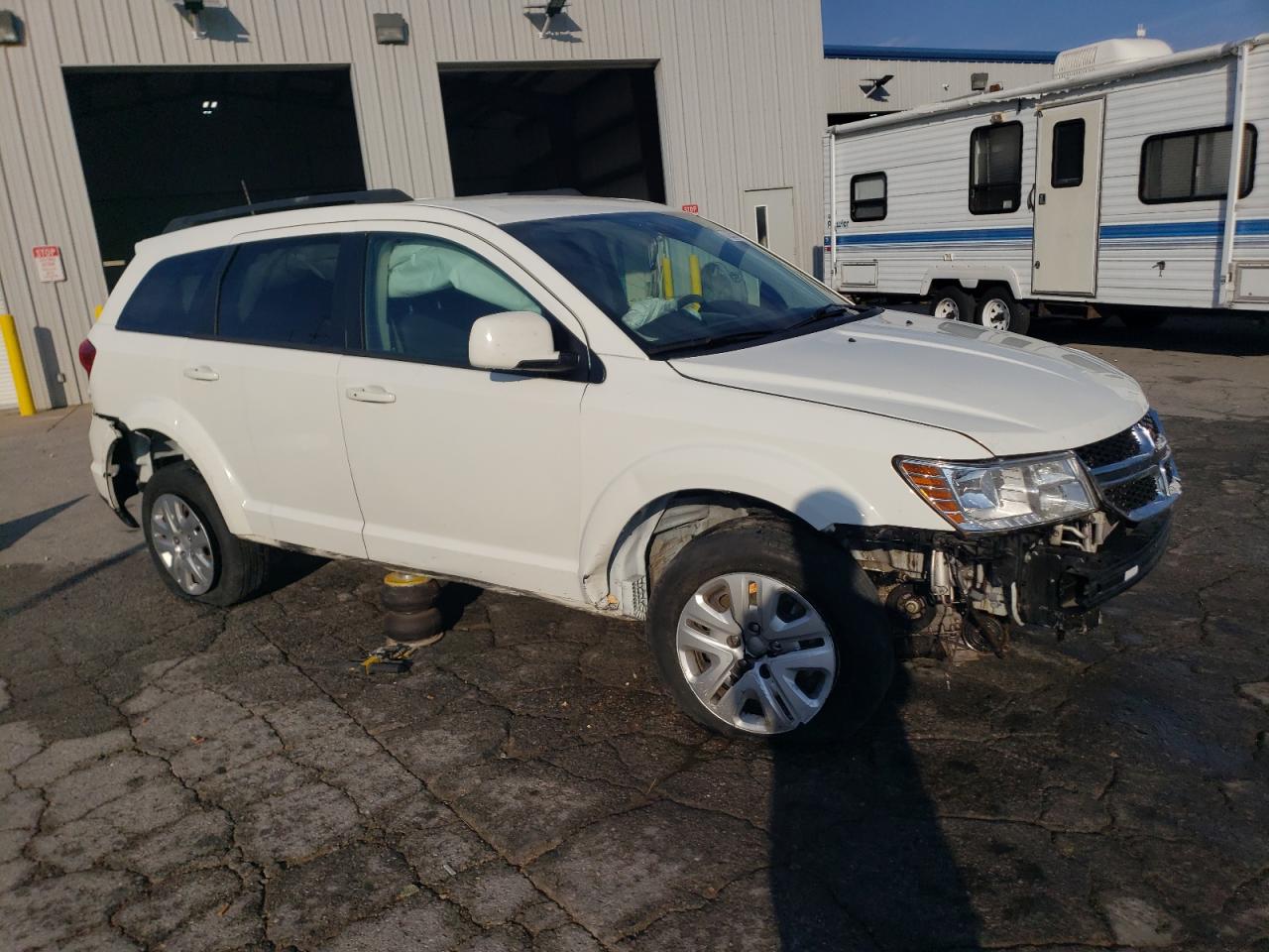 2019 Dodge Journey VIN 3C4PDCBB8KT870474 Copart auction photo, front end / rear end damage thumbnail 4