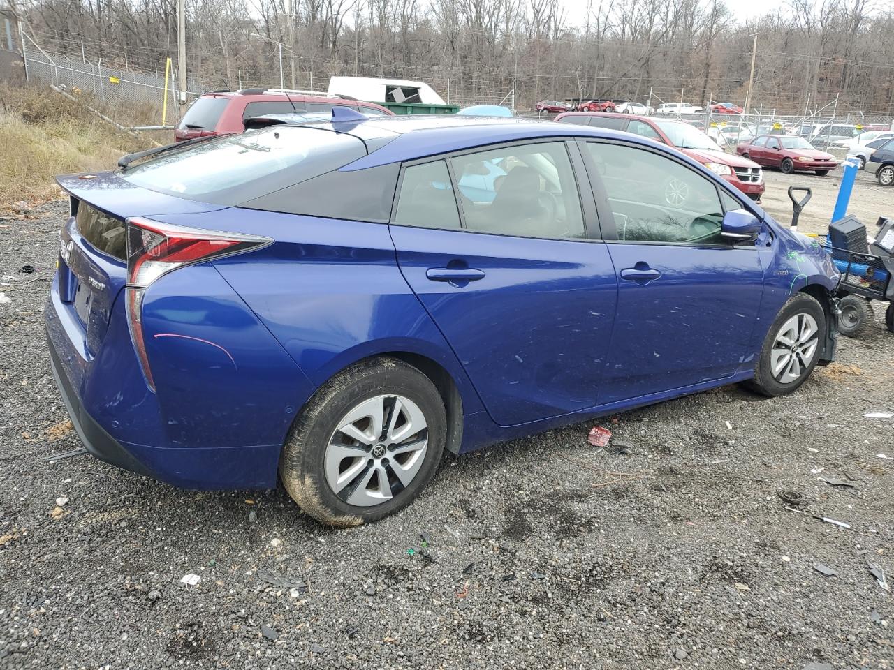 2017 Toyota Prius VIN JTDKBRFU5H3577778 Copart auction photo, front end / minor dent/scratches damage thumbnail 3