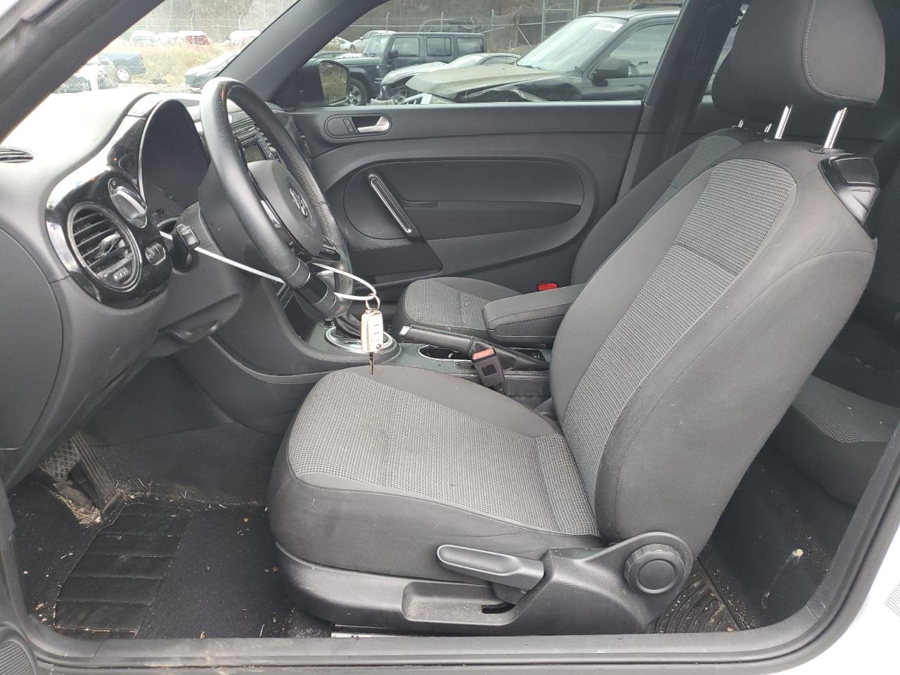 2018 Volkswagen Beetle VIN 3VWFD7AT0JM703447 Copart auction photo, rear end / front end damage thumbnail 7