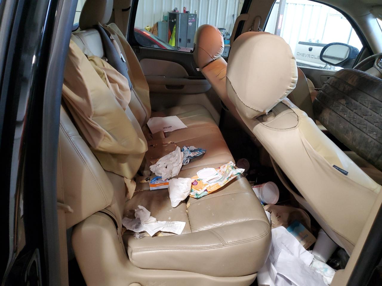2014 Chevrolet Suburban VIN 1GNSCJE01ER203892 Copart auction photo, front end damage thumbnail 11