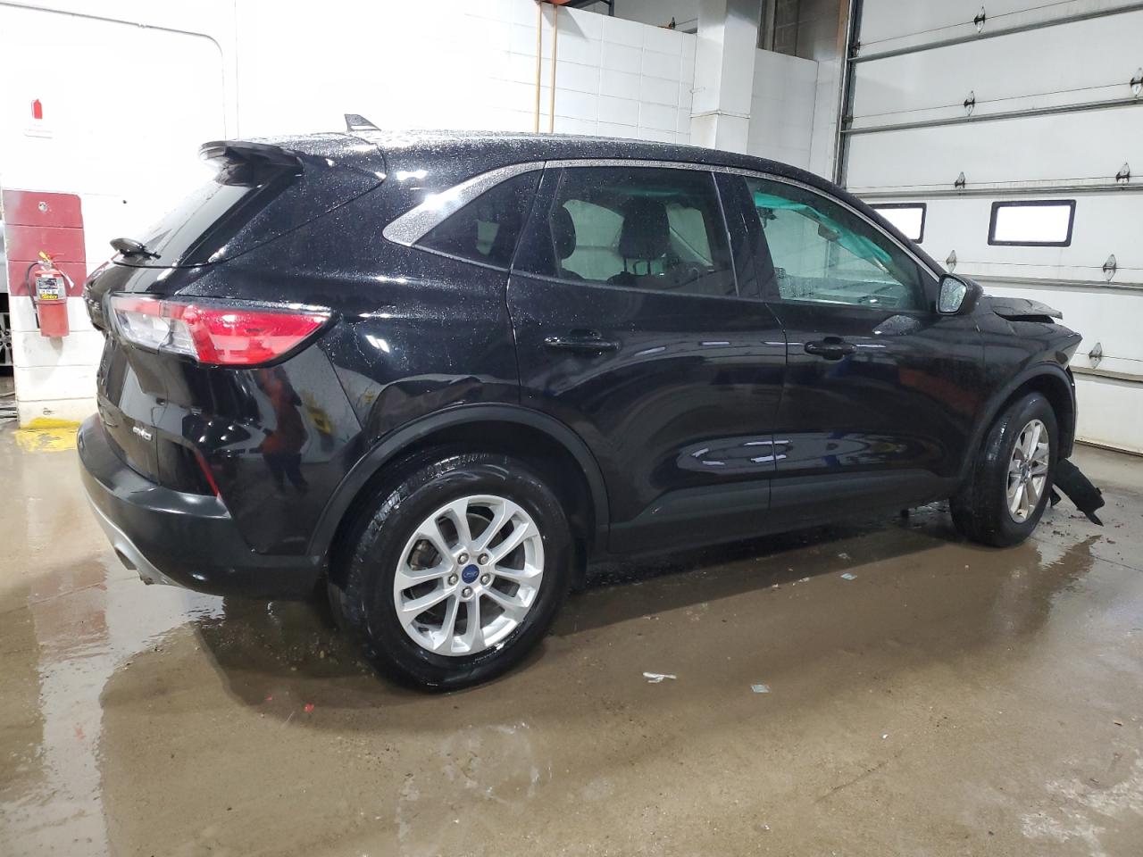 2022 Ford Escape VIN 1FMCU9G62NUA57327 Copart auction photo, front end damage thumbnail 3