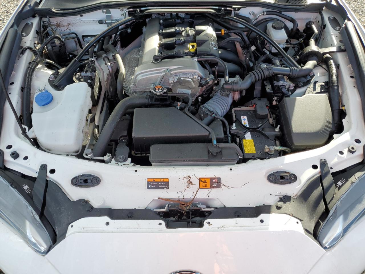 2020 Mazda MX-5 VIN JM1NDAM75L0417481 Copart auction photo, water/flood damage thumbnail 11