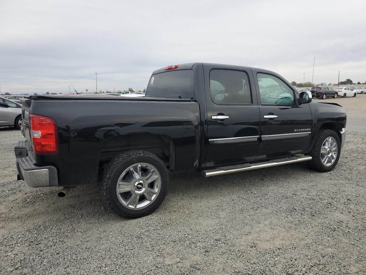 2013 Chevrolet Silverado VIN 3GCPCSE02DG304474 Copart auction photo, front end / rear end damage thumbnail 3