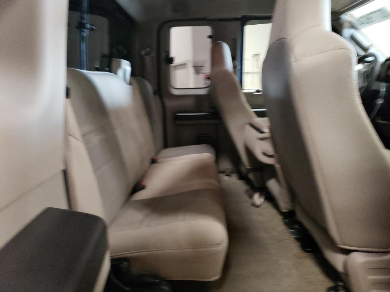 2008 Ford F250 VIN 1FTSX21R98EA44462 Copart auction photo, front end / mechanical damage thumbnail 10