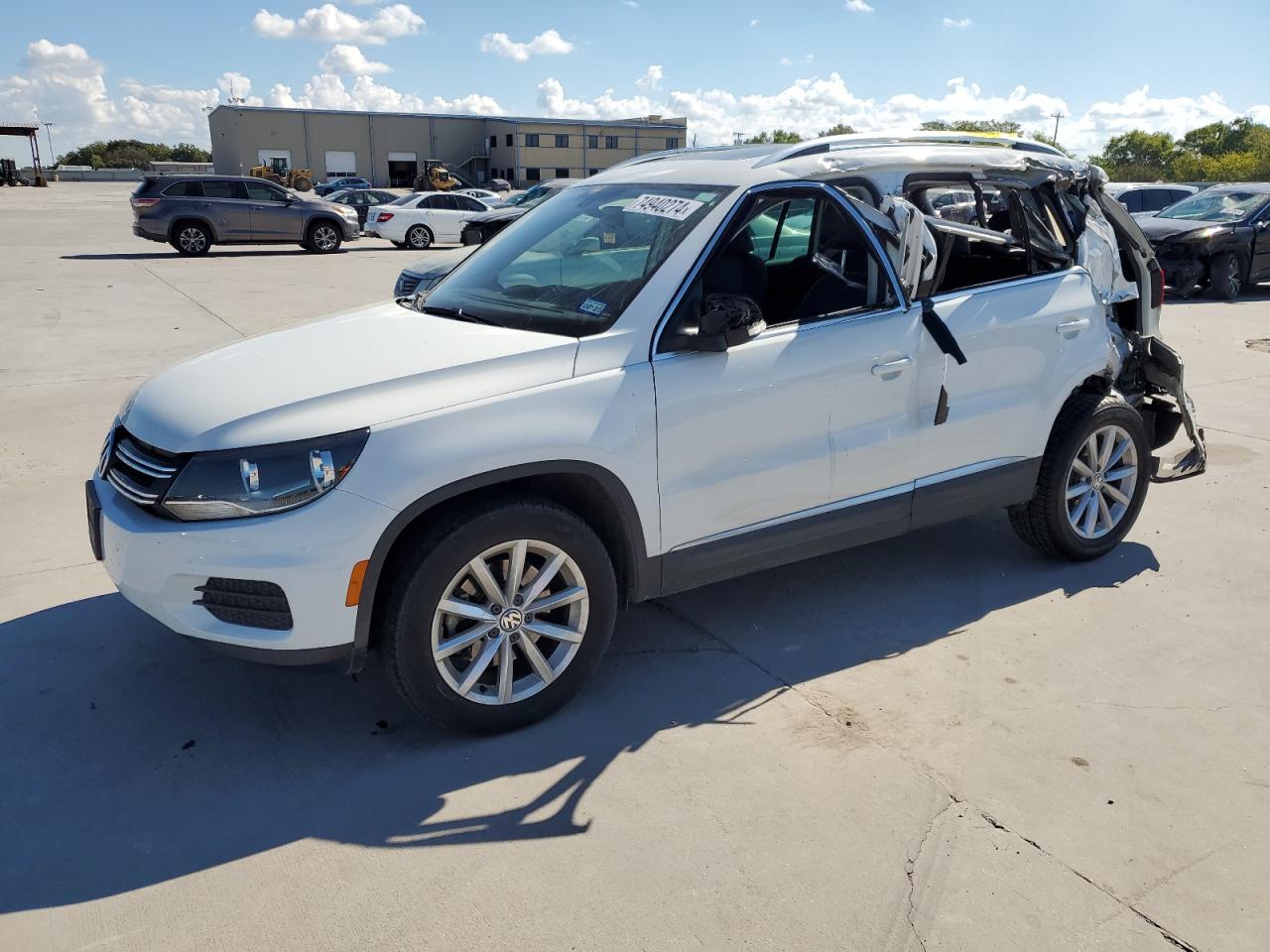 2017 Volkswagen Tiguan VIN WVGRV7AX6HW500391