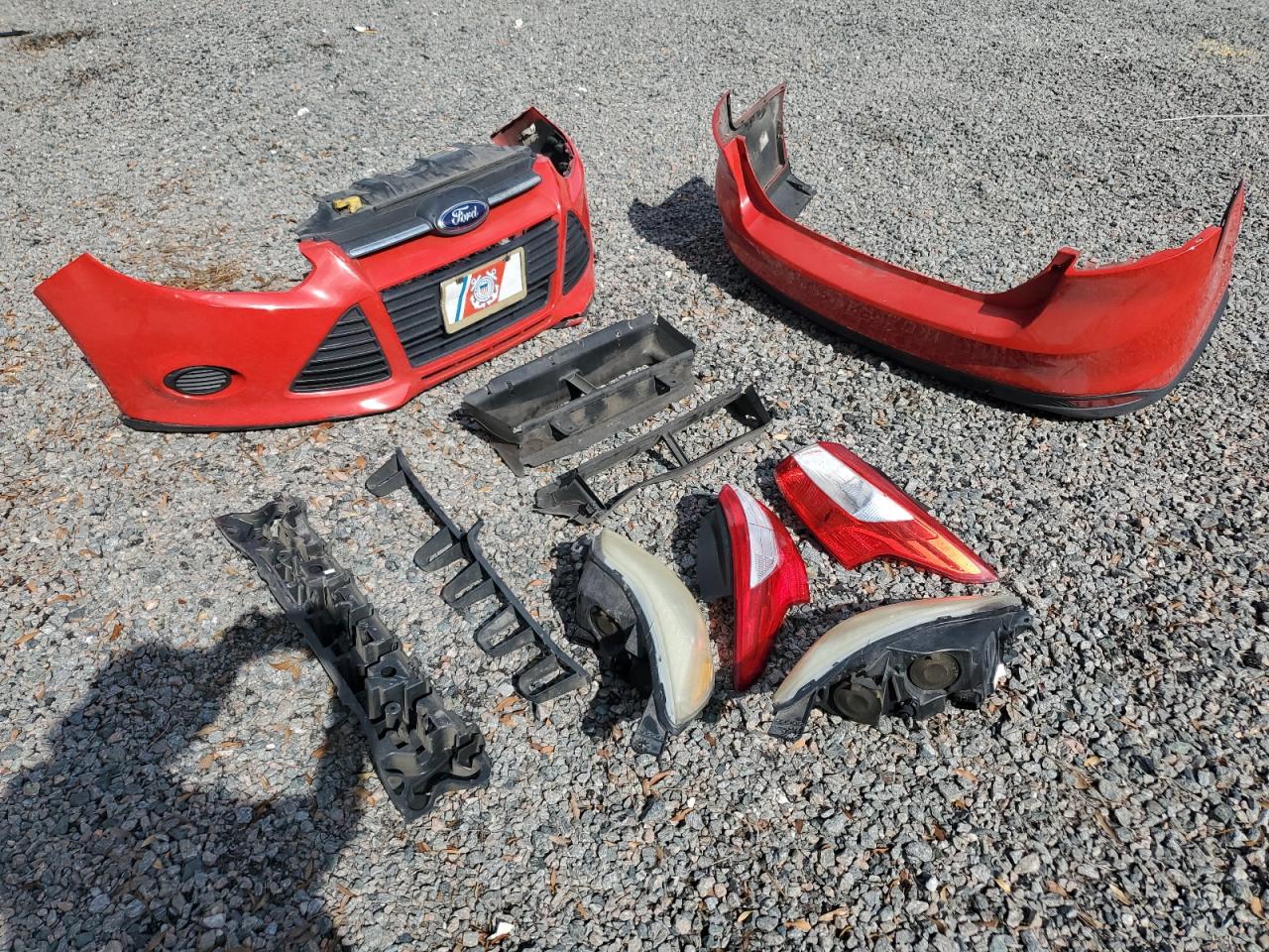 2013 Ford Focus VIN 1FADP3F25DL230747 Copart auction photo, front end / rear end damage thumbnail 12