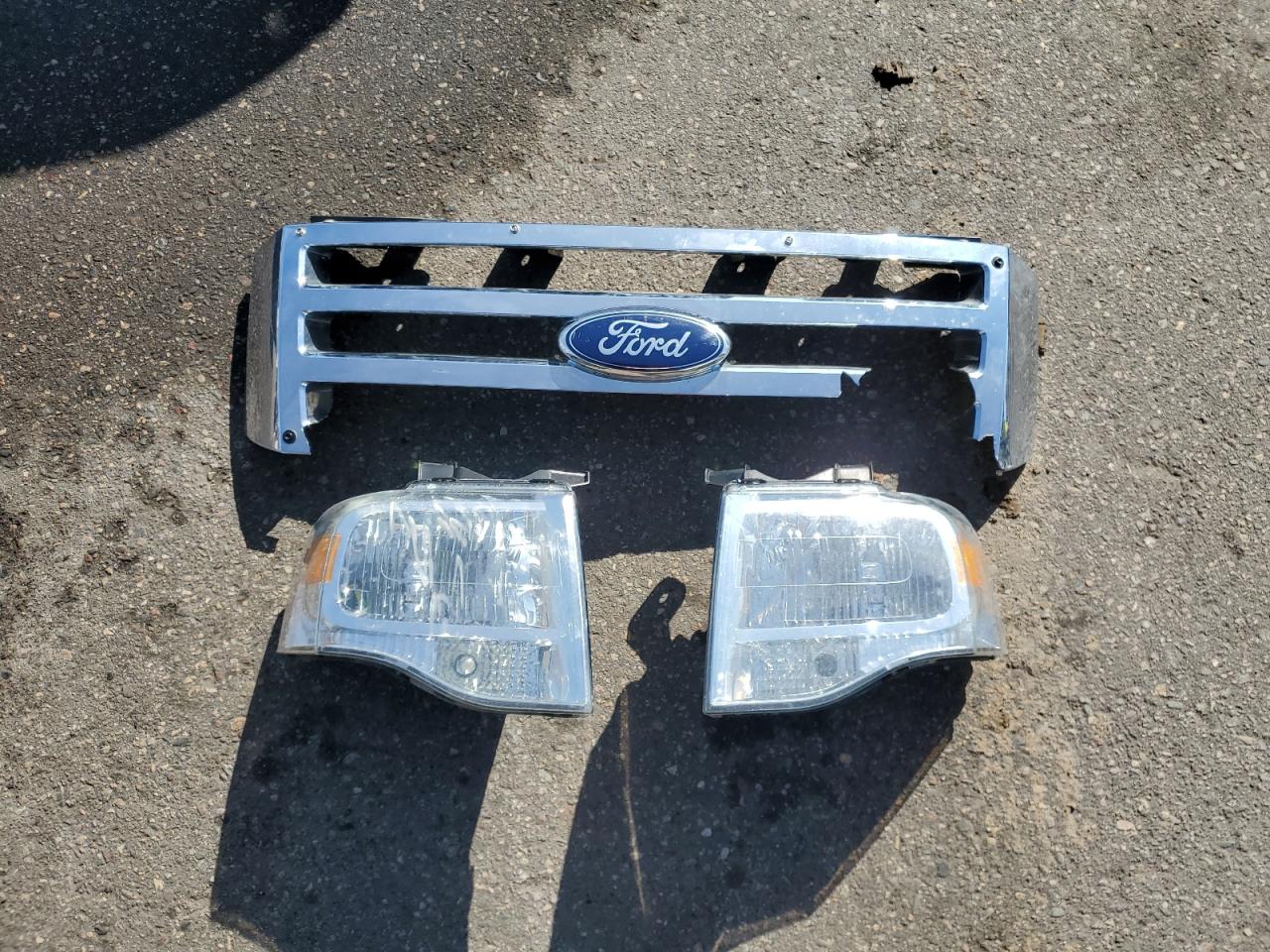 2013 Ford Expedition VIN 1FMJU1J54DEF51660 Copart auction photo, front end / rear end damage thumbnail 12