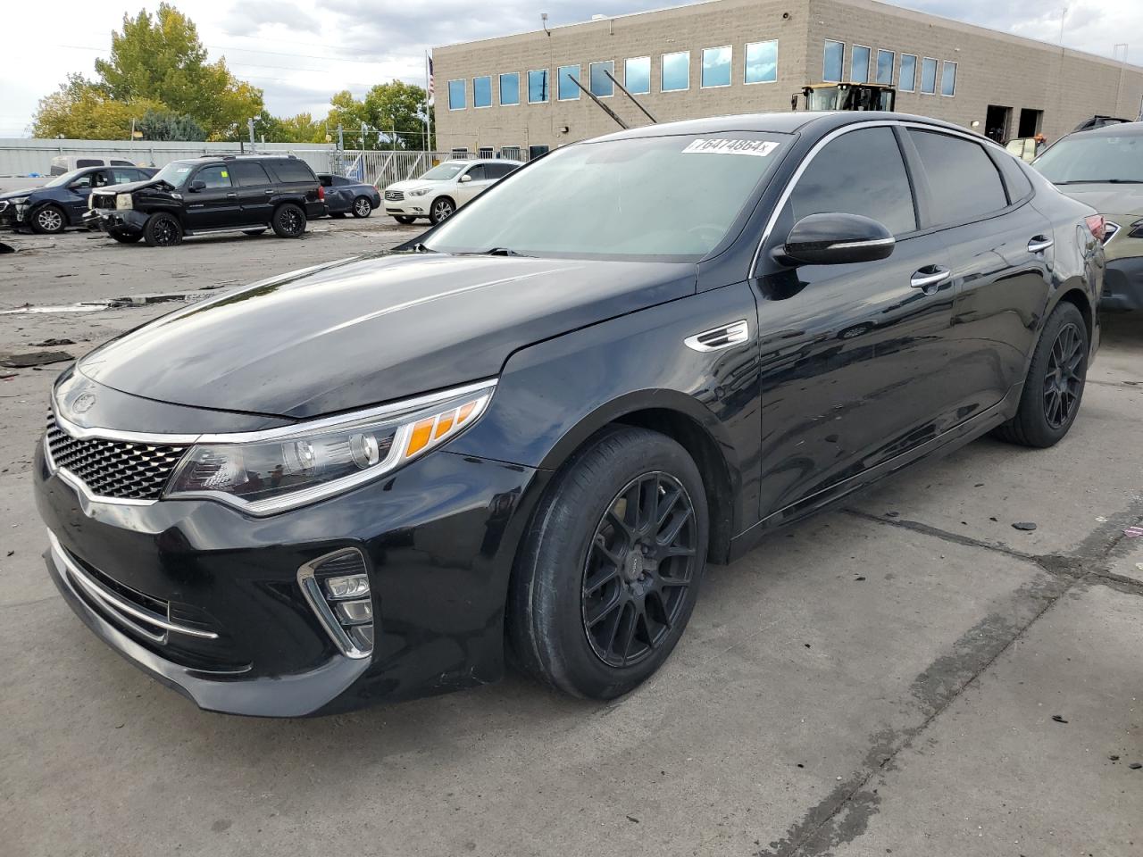 2018 KIA Optima VIN 5XXGT4L38JG225639