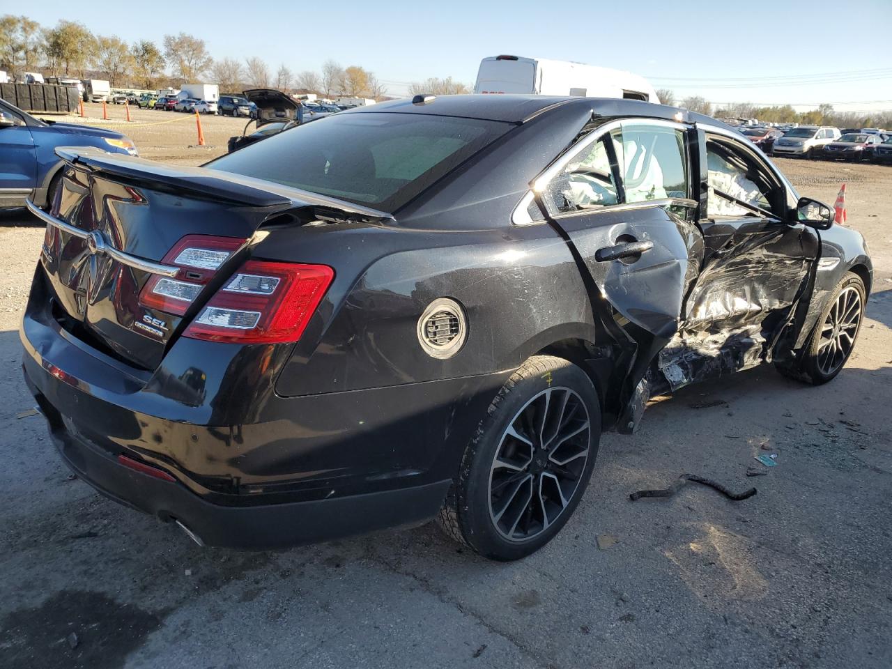 2019 Ford Taurus VIN 1FAHP2E87KG100508 Copart auction photo, side / front end damage thumbnail 3