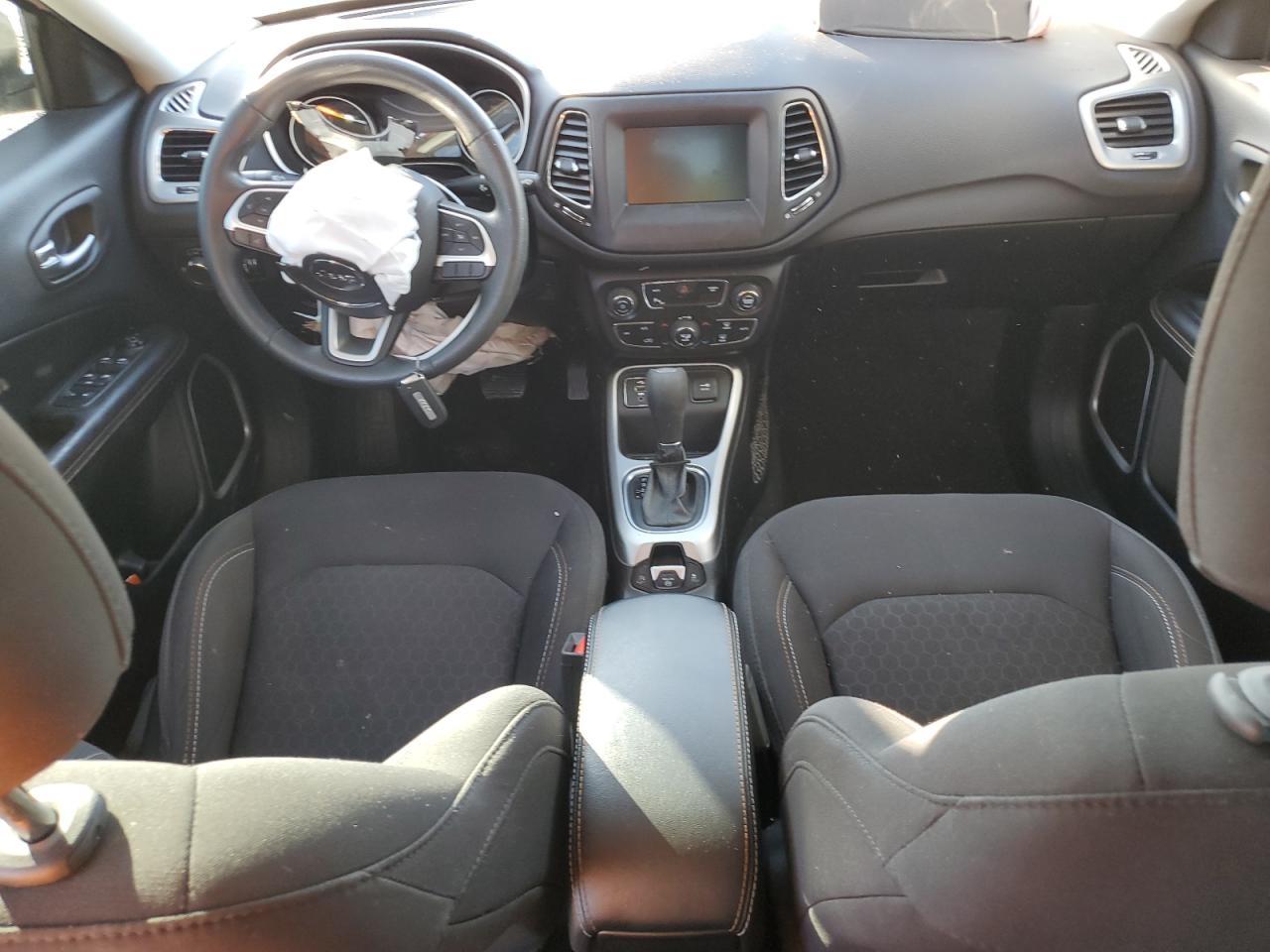 2018 Jeep Compass VIN 3C4NJCAB6JT468307 Copart auction photo, front end / mechanical damage thumbnail 8