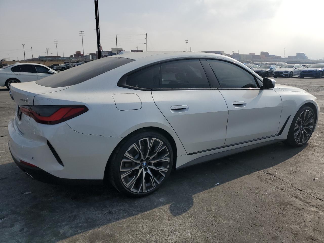 2023 BMW 4er VIN WBA63AV04PFP55575 Copart auction photo, side / rear end damage thumbnail 3