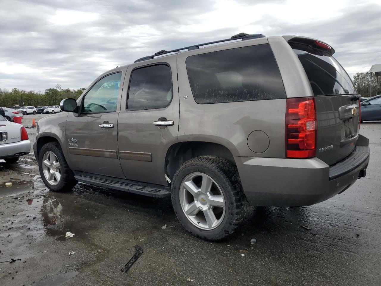 2013 Chevrolet Tahoe VIN 1GNSCBE00DR260024 Copart auction photo, mechanical damage thumbnail 2