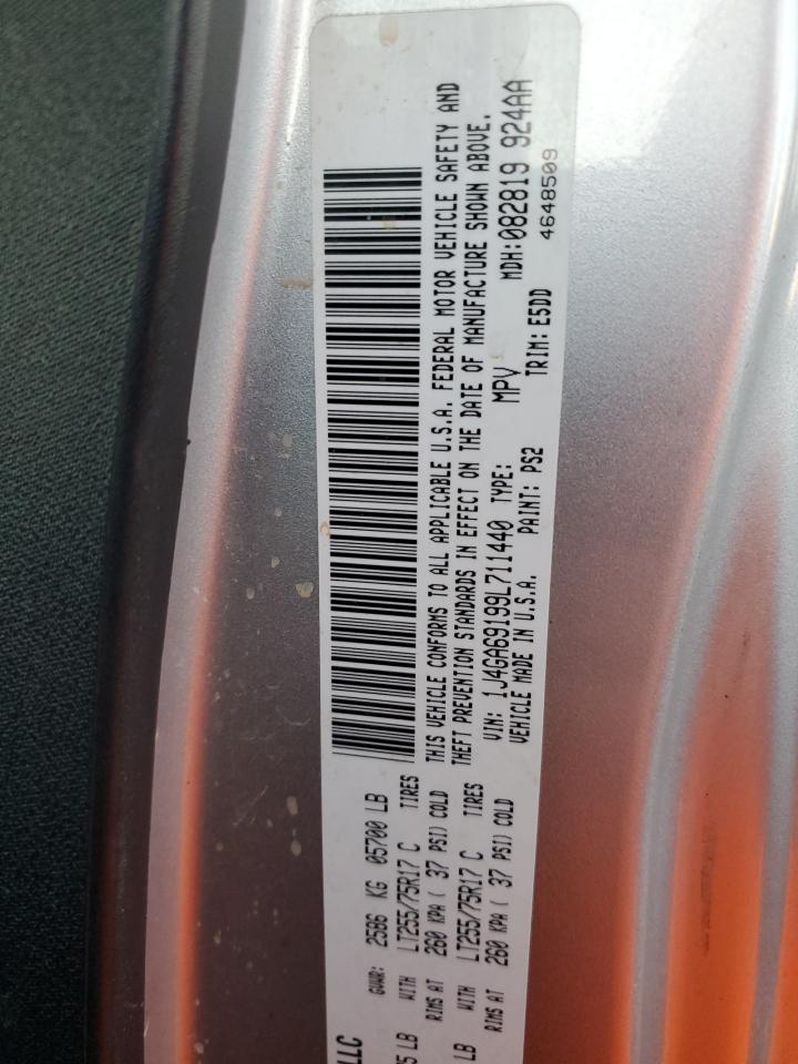 2009 Jeep Wrangler VIN 1J4GA69199L711440 Copart auction photo, hail damage thumbnail 13