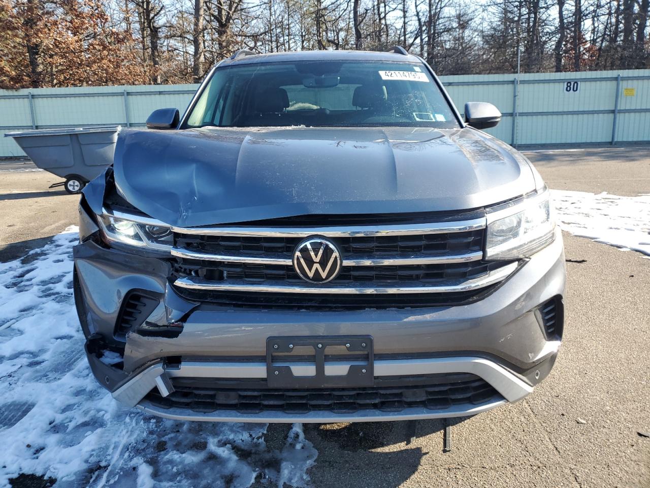 2021 Volkswagen Atlas VIN 1V2KR2CA9MC609685 Copart auction photo, front end / minor dent/scratches damage thumbnail 5