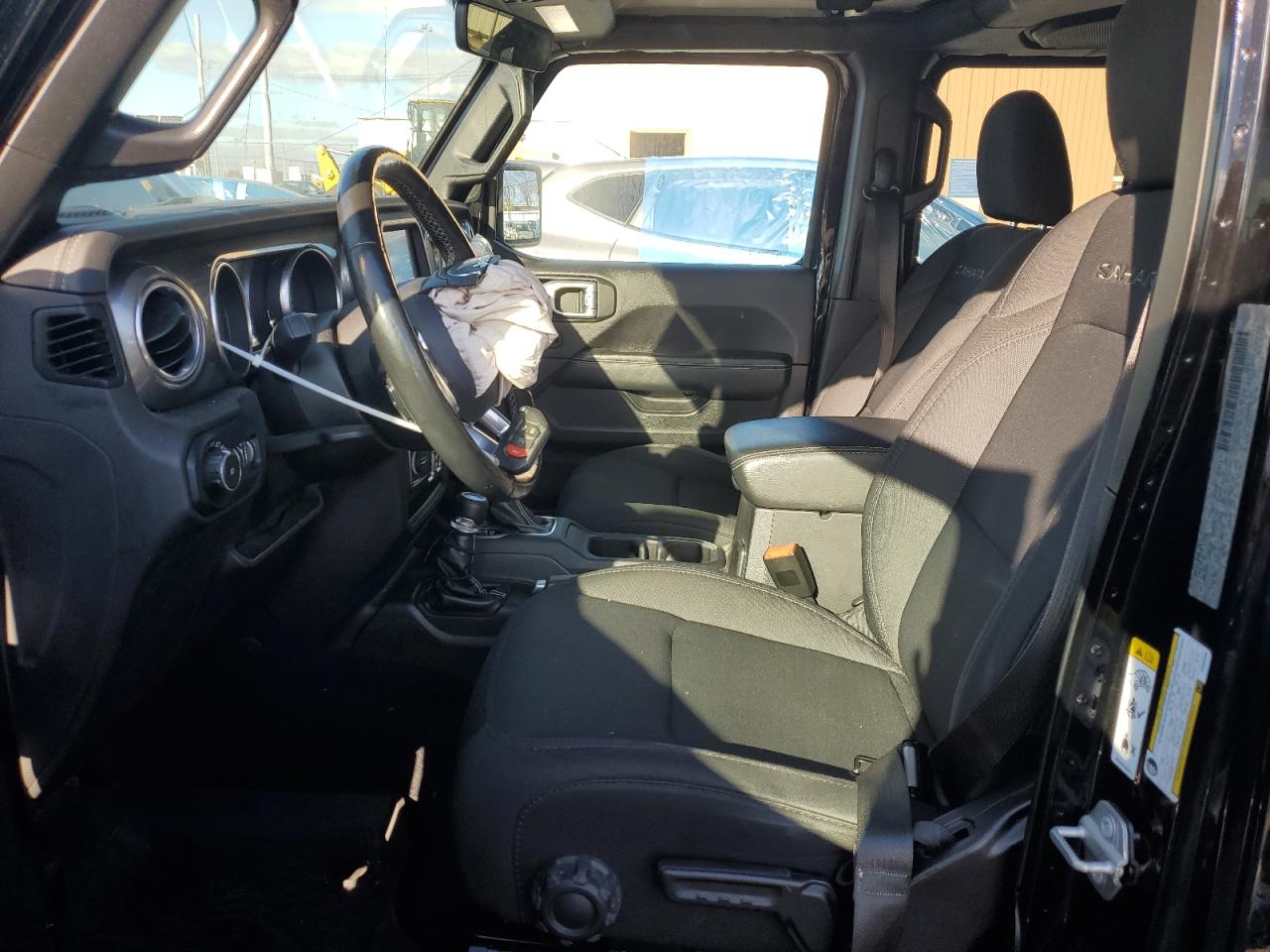 2019 Jeep Wrangler VIN 1C4HJXEN9KW686696 Copart auction photo, front end damage thumbnail 7
